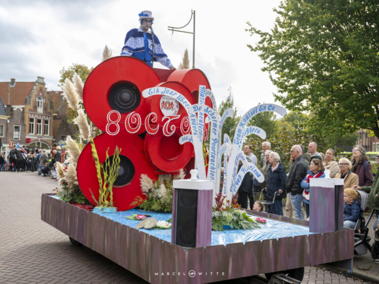 Grote middagoptocht — theater in Noord-Holland