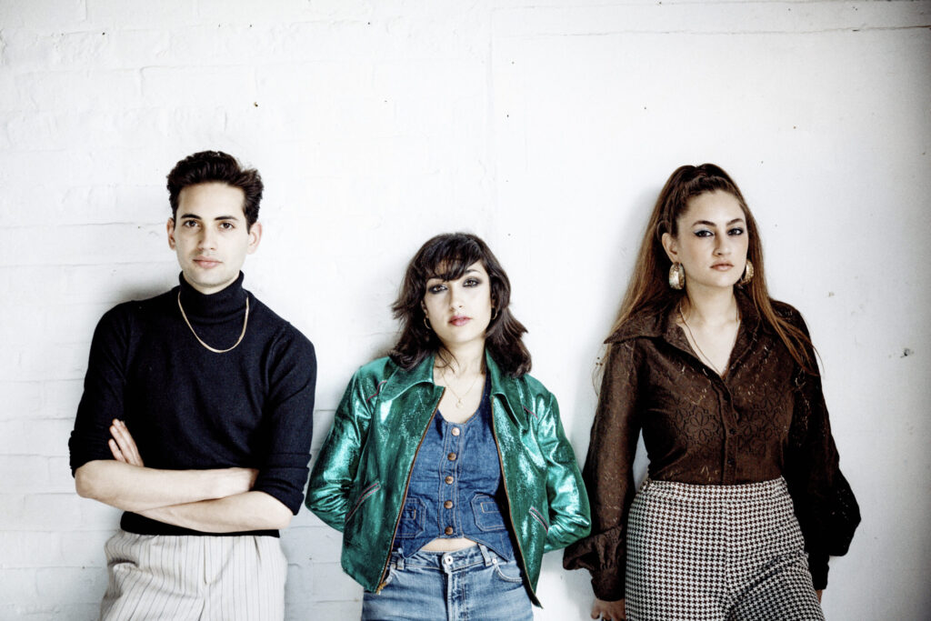 Kitty, Daisy & Lewis (UK) in Noord-Holland