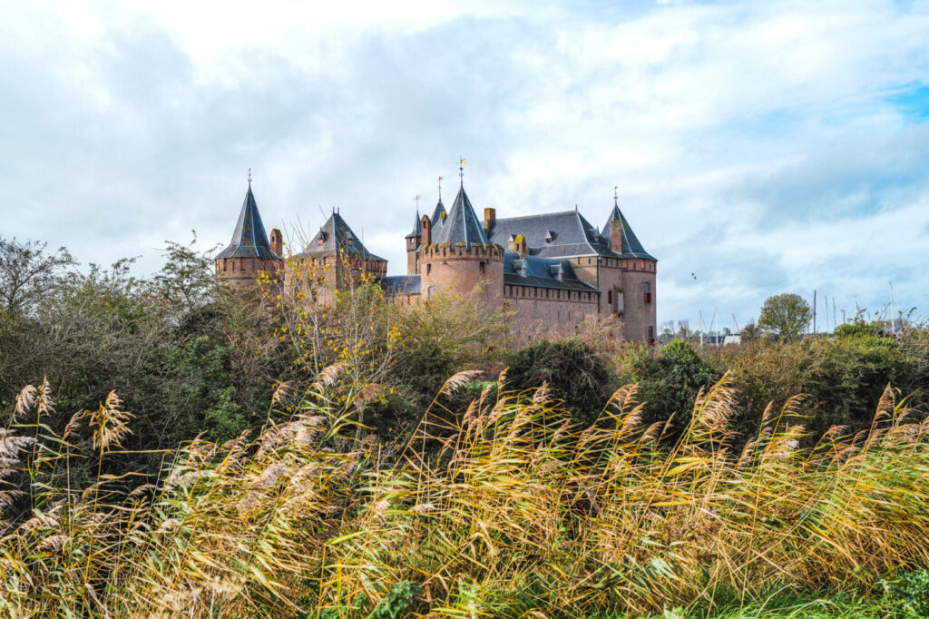 Maand van de Geschiedenis op het Muiderslot in Noord-Holland