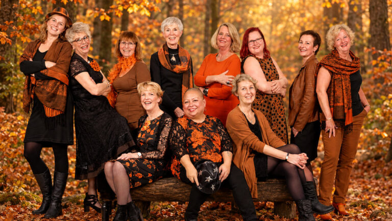Zanggroep Dicht bij C geeft gratis herfstconcert — muziek in Noord-Holland