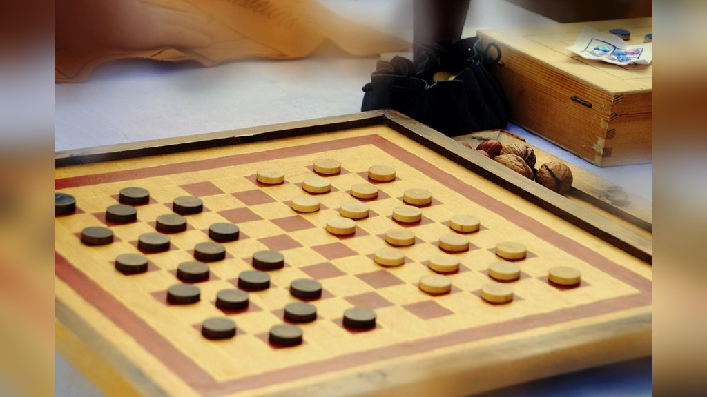 Dammen op donderdag in Huizen
